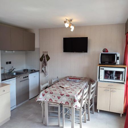 Coquet Studio De 4 Personnes Aux Carroz - Balcon Et Wifi Les Carroz d'Araches Exteriör bild